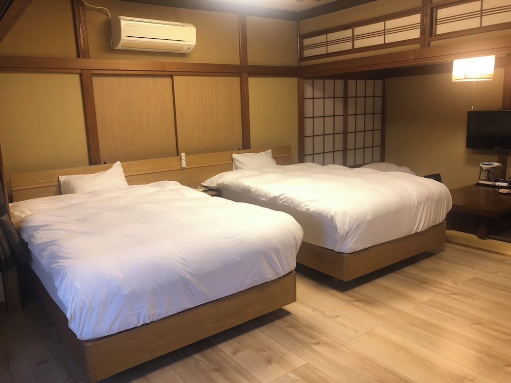 デラックス ルーム 禁煙 ガーデンビュー | 伊豆長岡温泉 弘法の湯 伊古奈荘