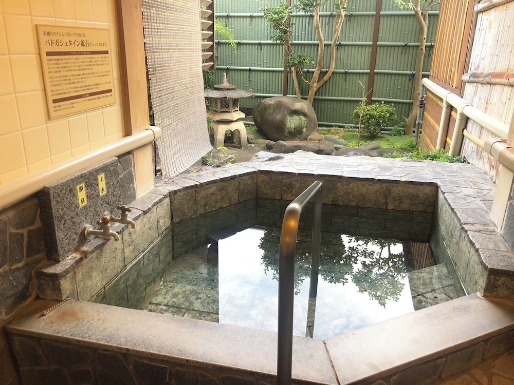 デラックス ルーム 禁煙 ガーデンビュー バスルーム0 | 伊豆長岡温泉 弘法の湯 伊古奈荘