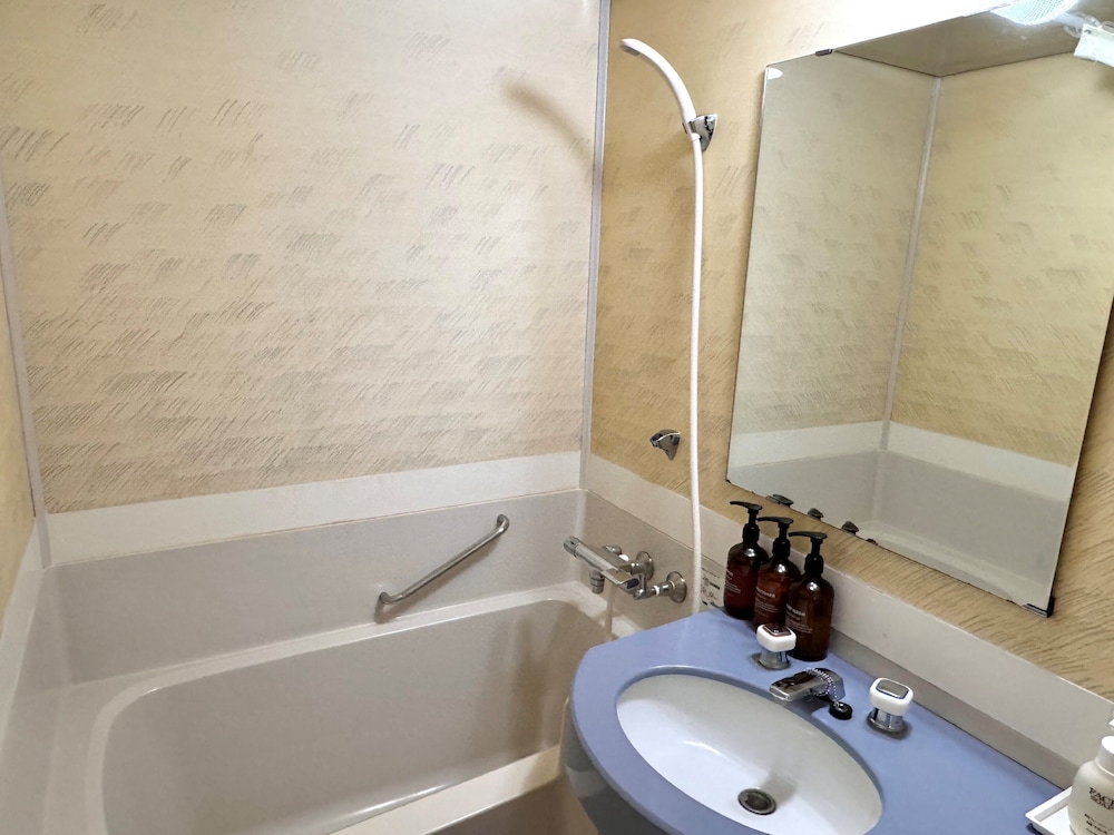 215 シャワー&トイレ付 バスルーム0 | ビーチサイドペンションみーばる