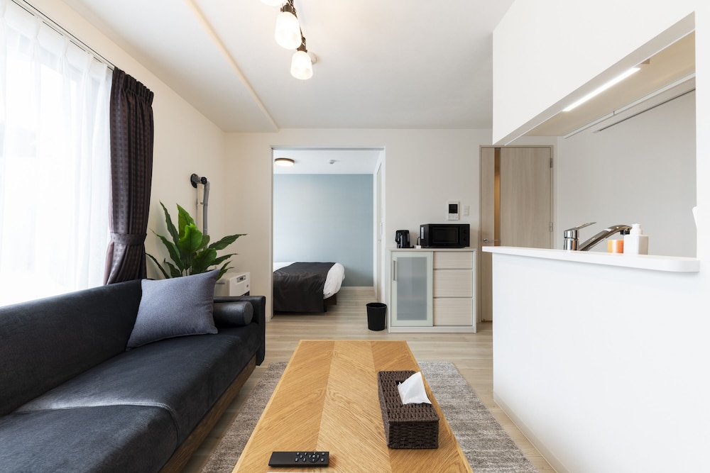 アパートメント リビング エリア1 | SERENADE 千歳MS103