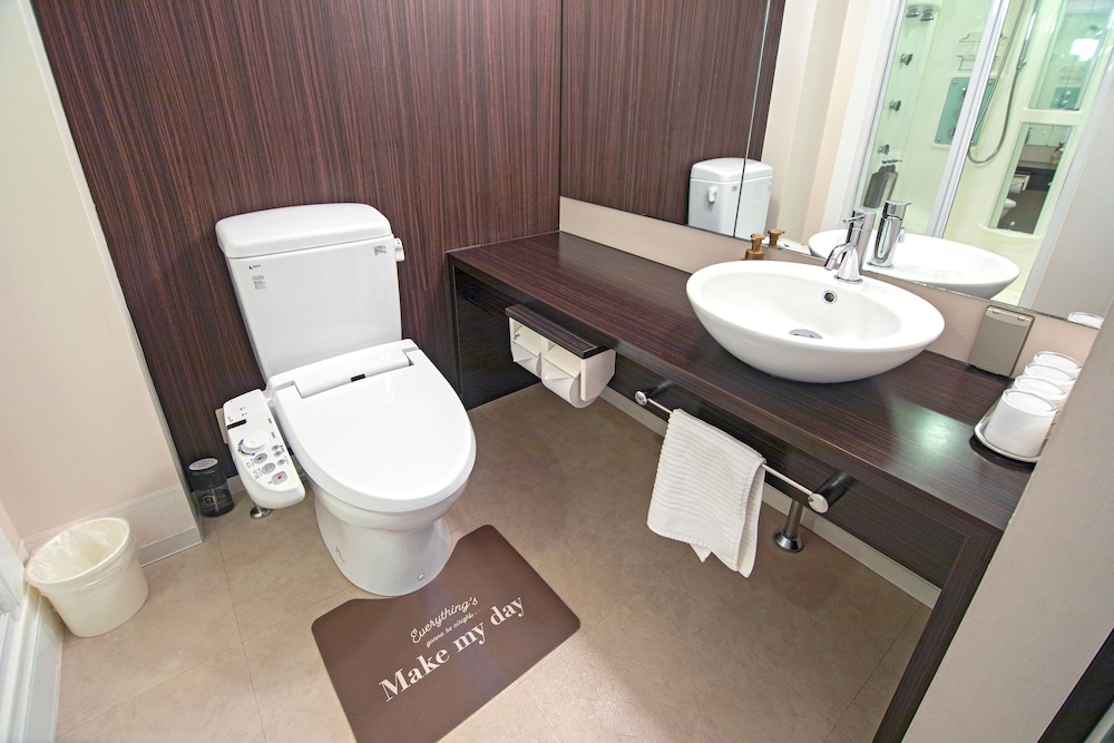 シティ 4 人部屋 バスルーム2 | - WONZ HOTEL - Shinsaibashi Namba area