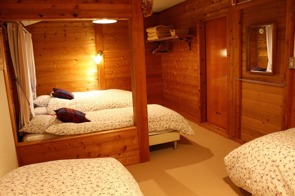 4 人部屋 客室4 | Pension Snowfall Meteorペンション飛雪流星