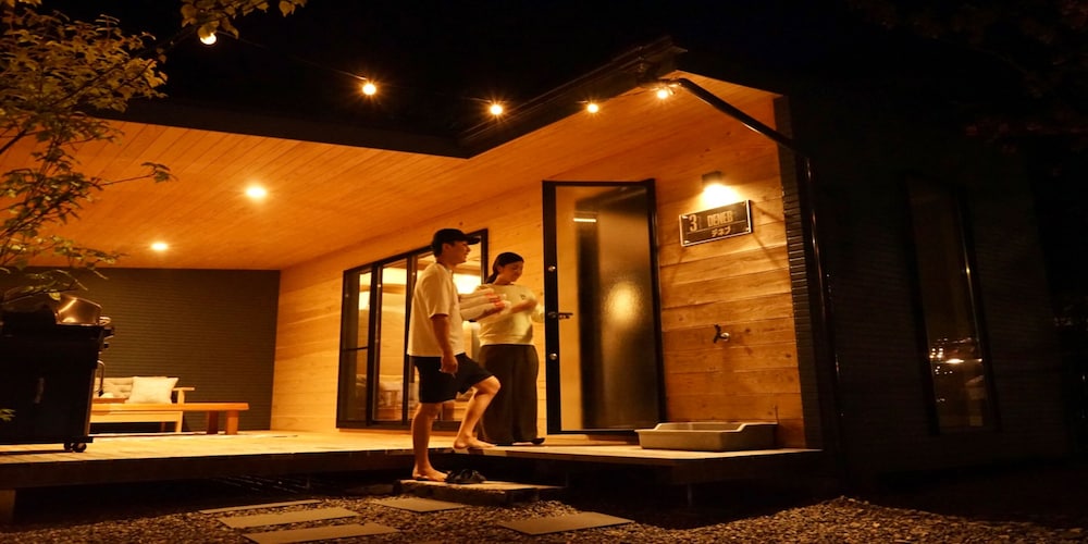 ラグジュアリー コテージ (ゆた〜と温泉券 付) | ステラスポーツ