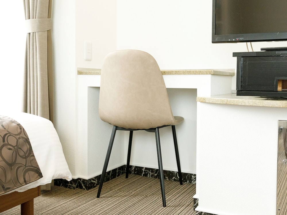 デラックスダブル+シングル 禁煙 客室4 | 別府観光ホテルエース