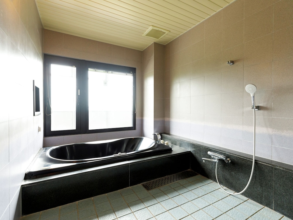 スーペリアツイン(最上階8階)禁煙 バスルーム0 | 別府観光ホテルエース