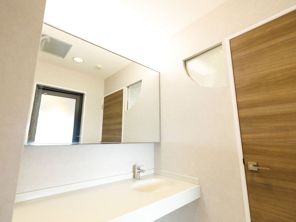 スーペリアツイン(最上階8階)禁煙 バスルーム1 | 別府観光ホテルエース