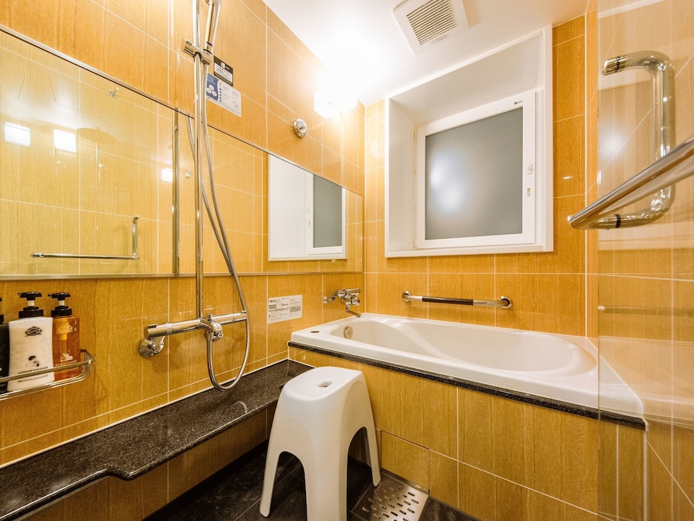 デラックスツインルーム 全室禁煙 バスルーム4 | アパホテル & リゾート〈大阪なんば駅前タワー〉