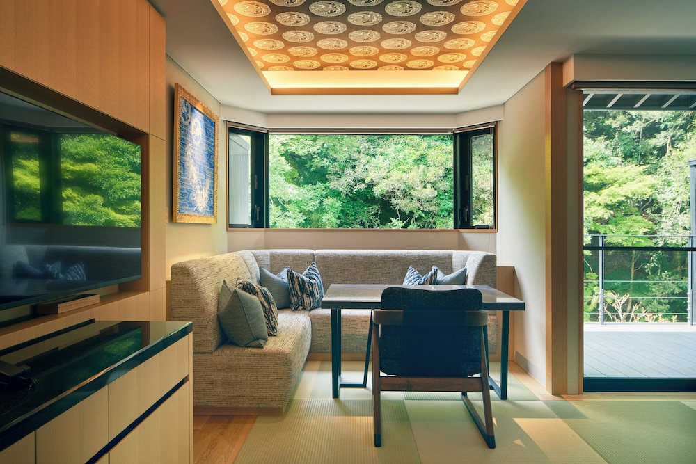 碧 (AO) リビング エリア0 | エスパシオ箱根迎賓館 麟鳳亀龍