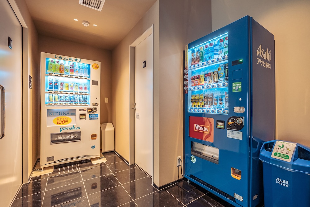 自動販売機1 | ファーイーストビレッジホテル大阪なんば南 自動販売機1 | ファーイーストビレッジホテル大阪なんば南