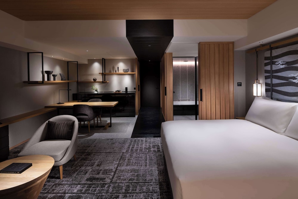 エグゼクティブ プレミアムルーム (キングベッド) エグゼクティブラウンジアクセス | ヒルトン京都