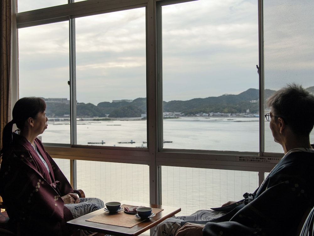 スタンダード ルーム 禁煙 オーシャンビュー 客室4 | 南あわじ温泉郷 潮崎温泉 淡路島海上ホテル