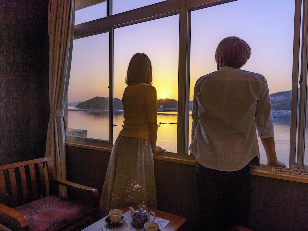 スタンダード ルーム 禁煙 オーシャンビュー 客室5 | 南あわじ温泉郷 潮崎温泉 淡路島海上ホテル