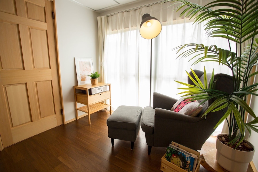 ハウス リビング エリア1 | Kanata Riverview House