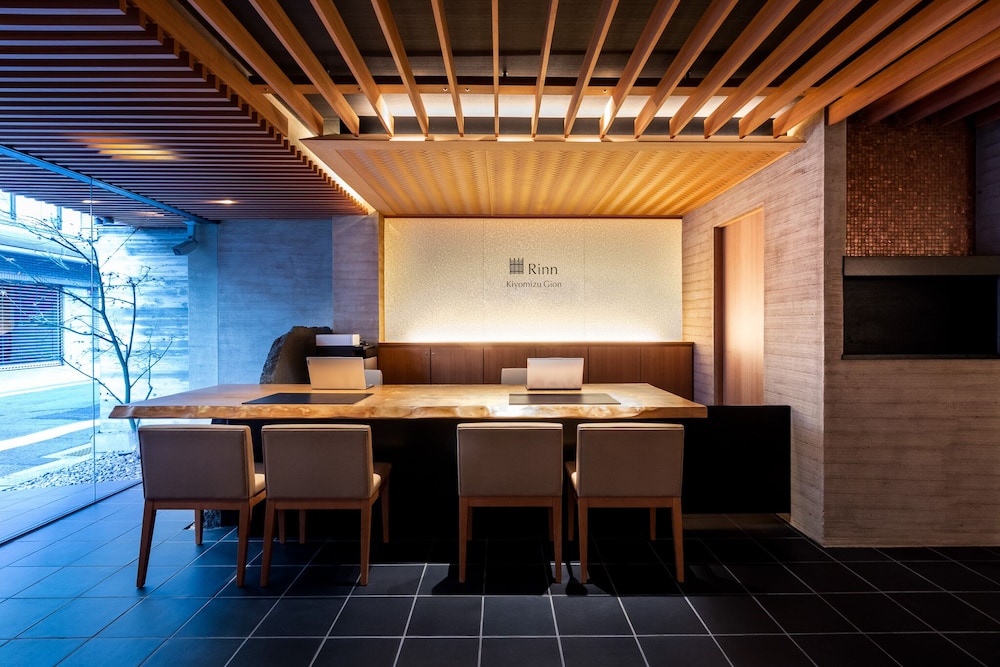 フロント1 | Rinn Kiyomizu Gion フロント1 | Rinn Kiyomizu Gion