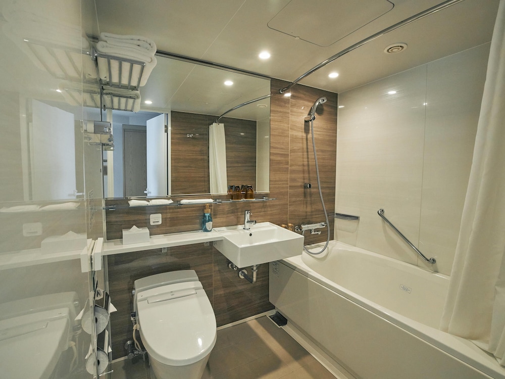 スーペリア ダブルルーム 禁煙 バスルーム0 | ホテルトラベルティン京都木屋町