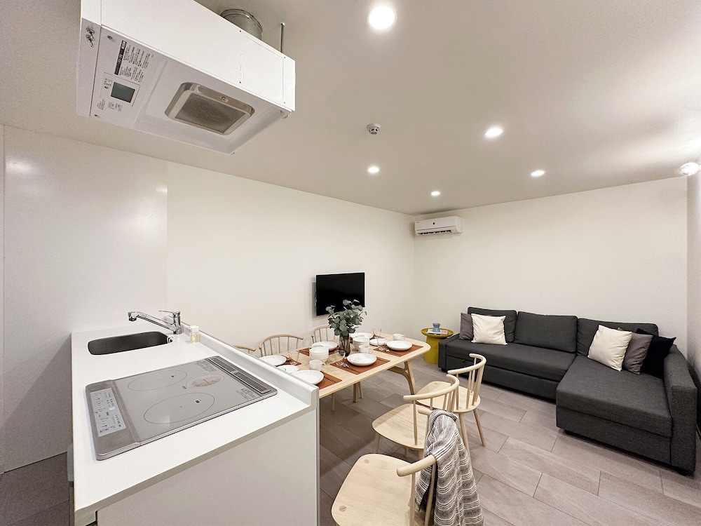 シティ アパートメント リビング エリア0 | Nikke 202