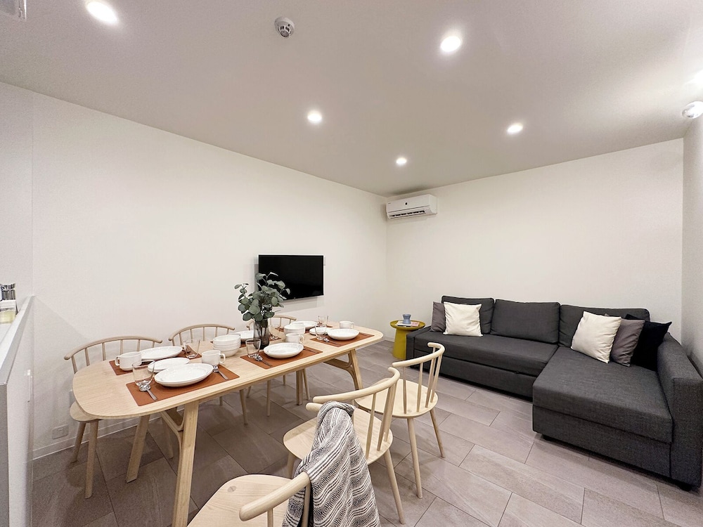 シティ アパートメント 客室2 | Nikke 202