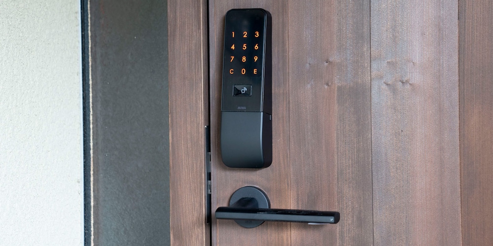 [105] 2クイーンサイズベッド + 和室/ サウナ付 (6名定員) 客室1 | Rakuten STAY 出雲