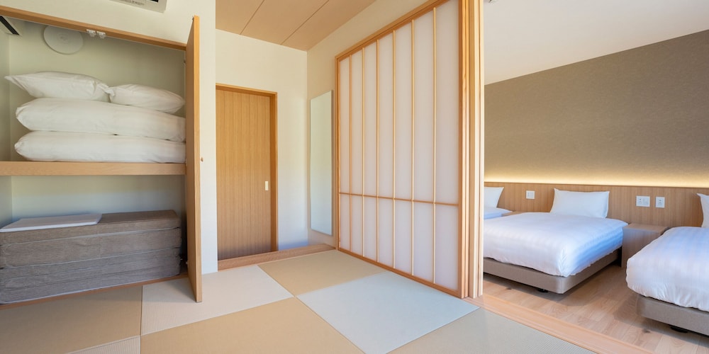 [101] 離れ トリプル+和室/サウナ付 (5名定員) 客室8 | Rakuten STAY 出雲