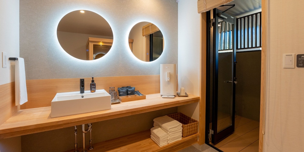 [101] 離れ トリプル+和室/サウナ付 (5名定員) 客室9 | Rakuten STAY 出雲