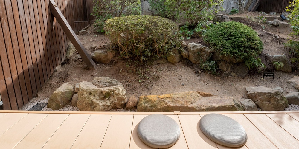 [105] 2クイーンサイズベッド + 和室/ サウナ付 (6名定員) テラス / パティオ0 | Rakuten STAY 出雲