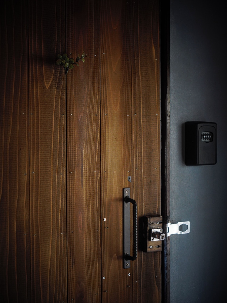 デザイン ダブルルーム（ペット可） 客室14 | Wanderlust Inn