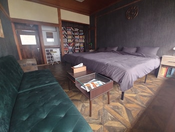 Wanderlust Inn