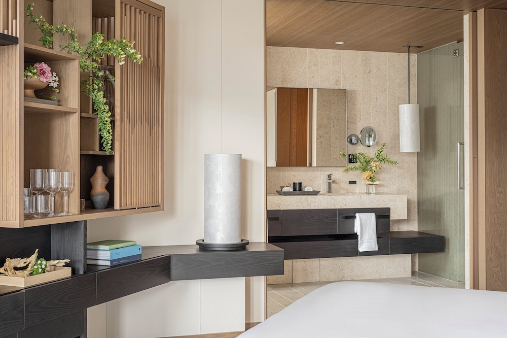 プレミア ルーム キングベッド 1 台 コーナー | フォーシーズンズホテル大阪