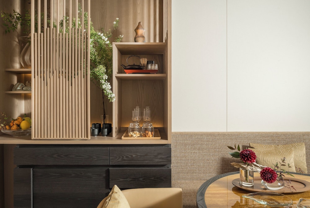 スイート キングベッド 1 台 (Dojima) 客室の設備とサービス0 | フォーシーズンズホテル大阪