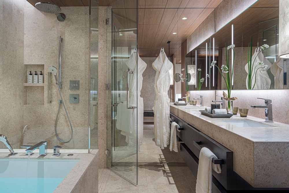 スーペリア ルーム シングルベッド 2 台 バスルーム0 | フォーシーズンズホテル大阪