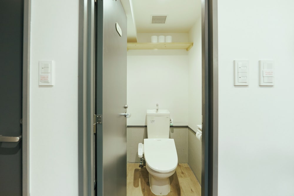 男女共用ドミトリー2名 共用バスルーム0 | Akasaka Guesthouse HIVE