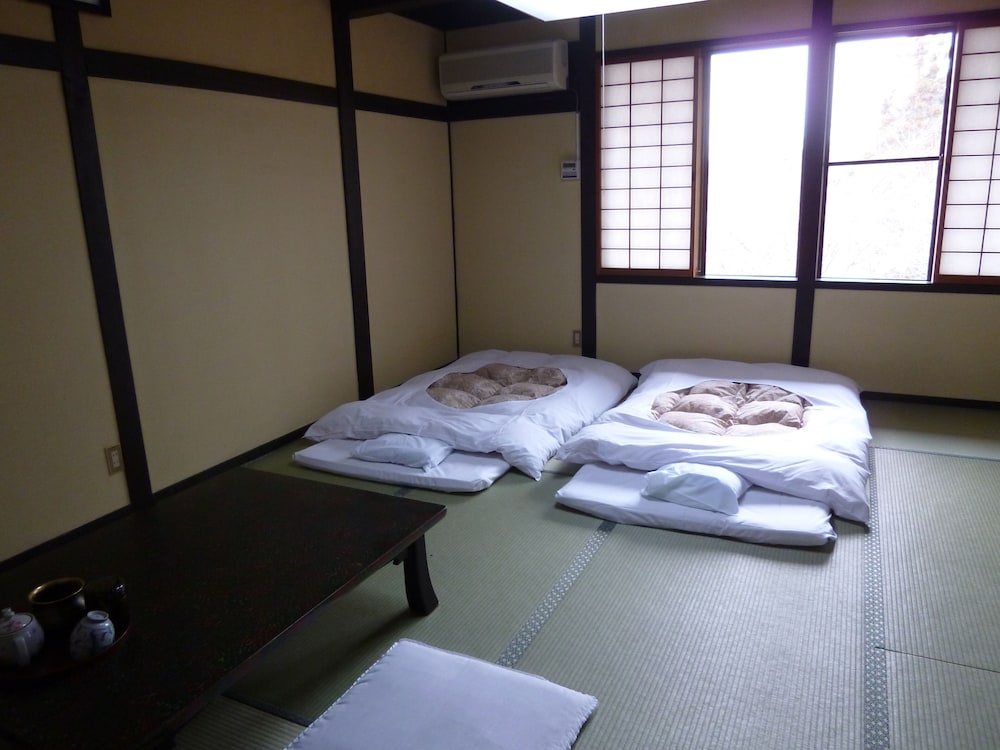 客室1 | 岩村山荘 客室1 | 岩村山荘