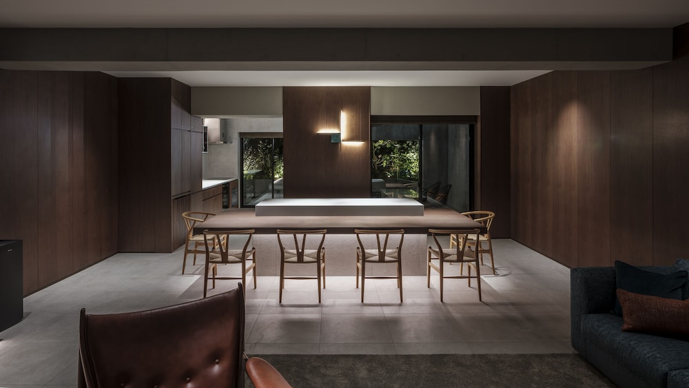 エクスクルーシブルーム +CHEF | NOT A HOTEL FUKUOKA