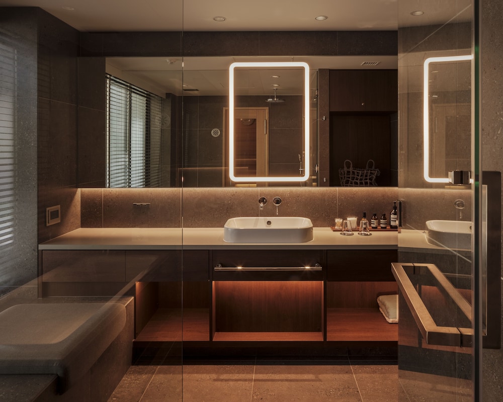 エクスクルーシブルーム +BAR 客室3 | NOT A HOTEL FUKUOKA