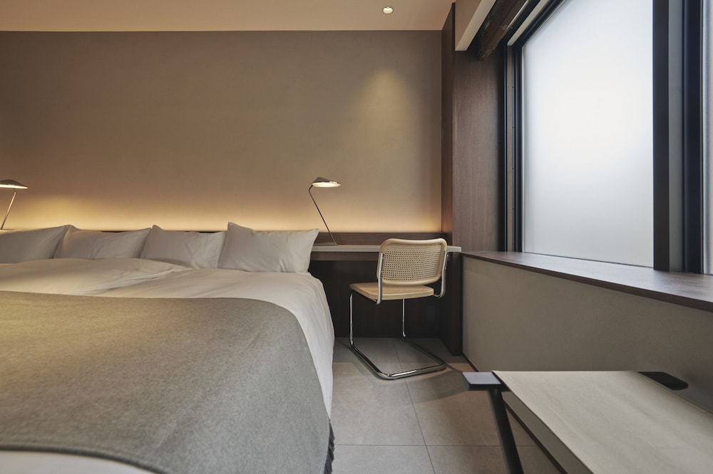 エクスクルーシブルーム +ATELIER 客室2 | NOT A HOTEL FUKUOKA