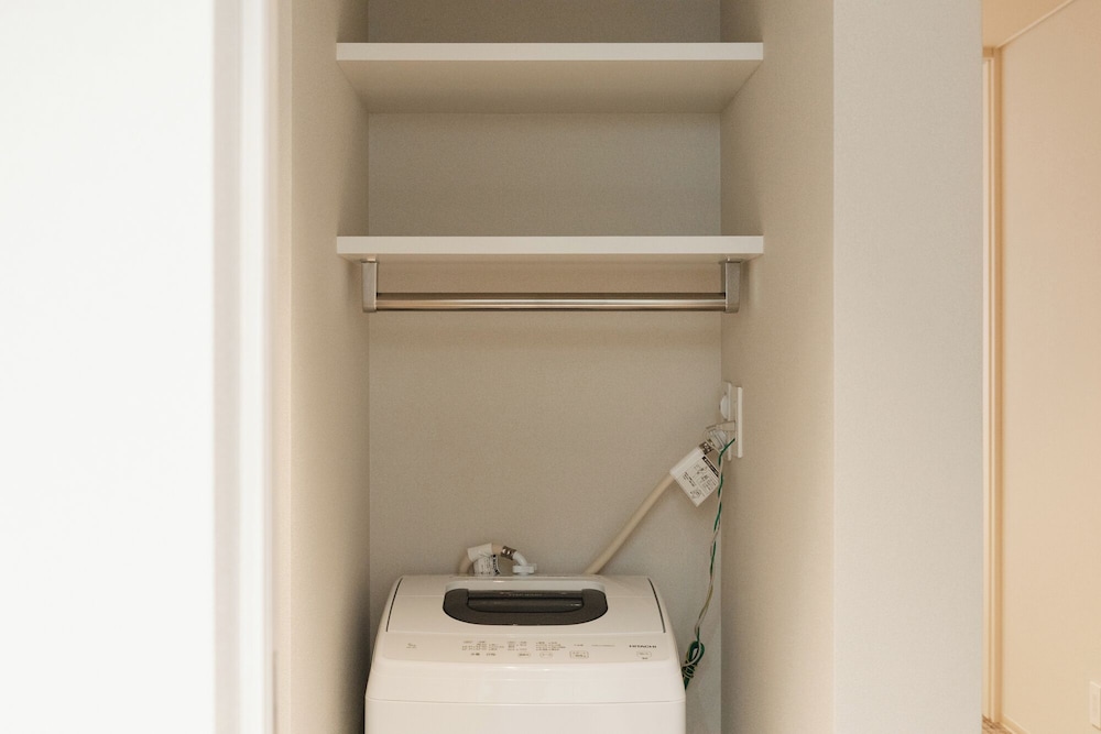 ベーシック トリプルルーム バスルーム0 | HOTEL SHUTEC