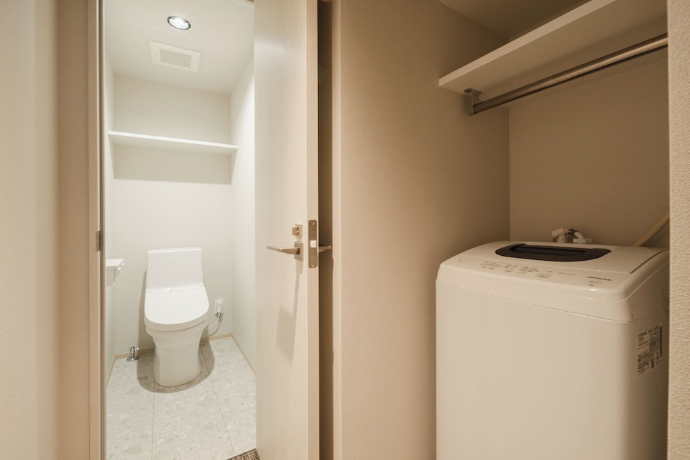 ベーシック トリプルルーム バスルーム2 | HOTEL SHUTEC