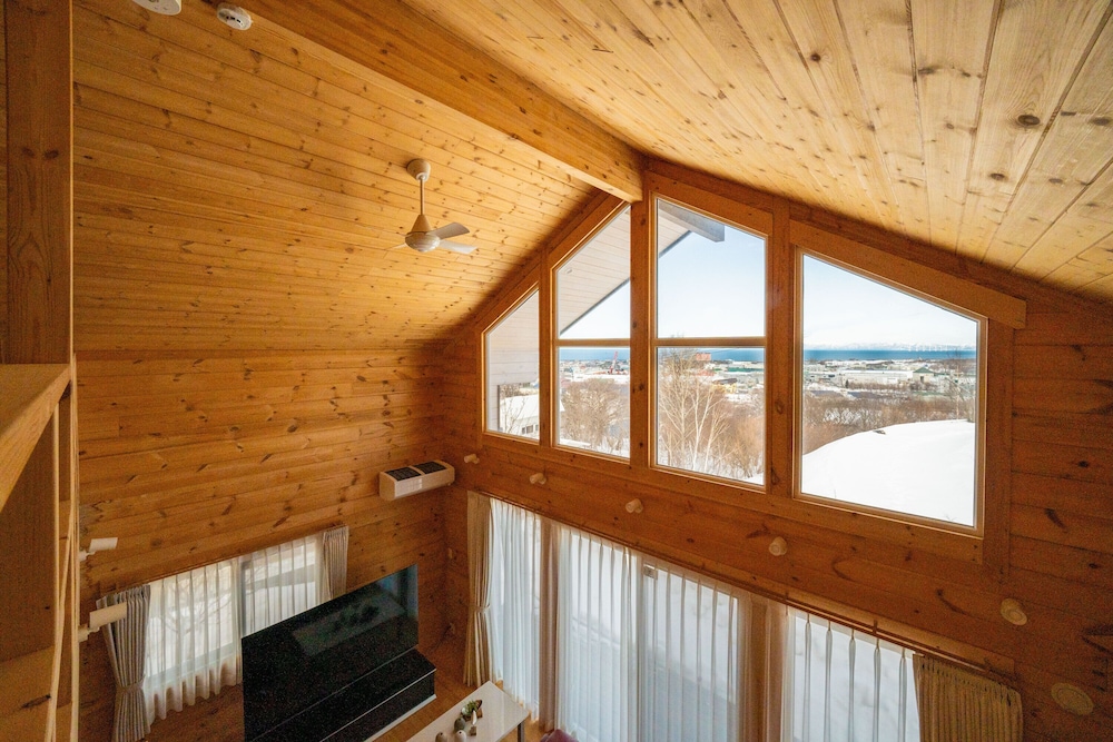 ベーシック ヴィラ 客室11 | THE Crestview Lodge