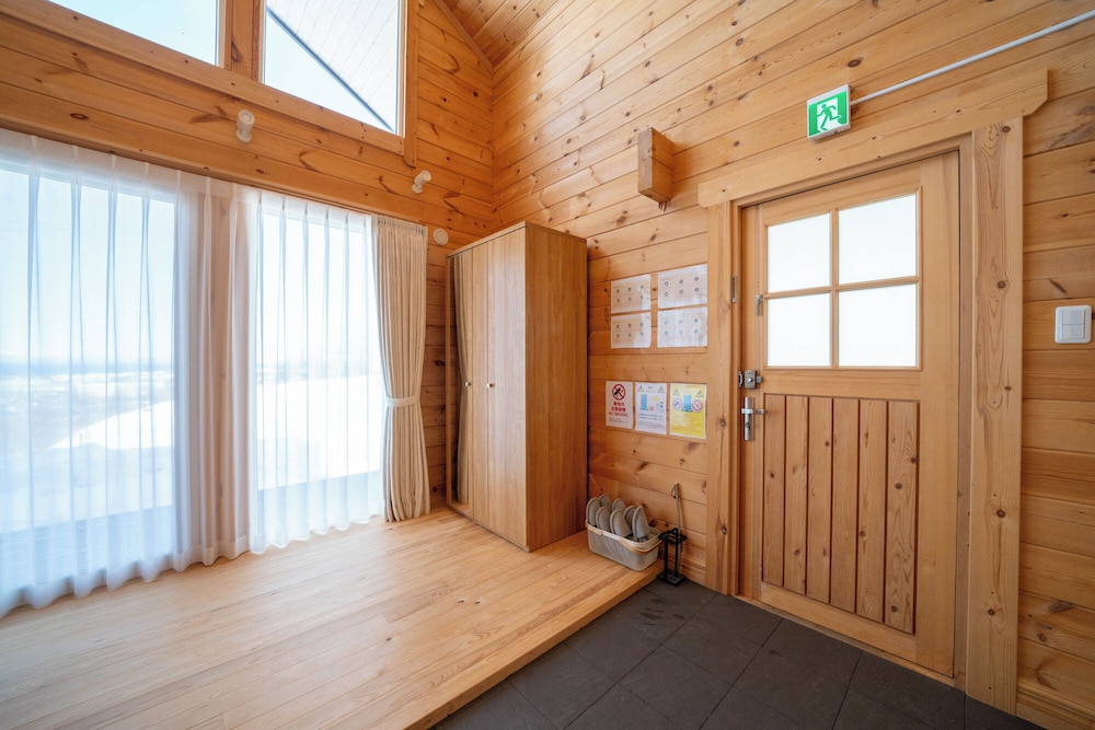 ベーシック ヴィラ 客室1 | THE Crestview Lodge