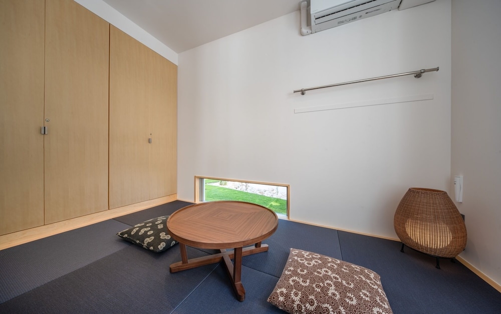 スーペリア ヴィラ バルコニー プールビュー 客室2 | pool villa Sanrriott Okinawa Motobu