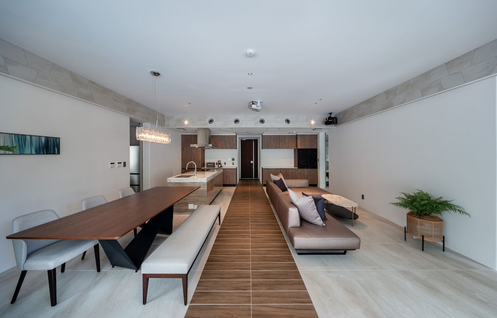 スーペリア ヴィラ バルコニー プールビュー リビングルーム0 | pool villa Sanrriott Okinawa Motobu