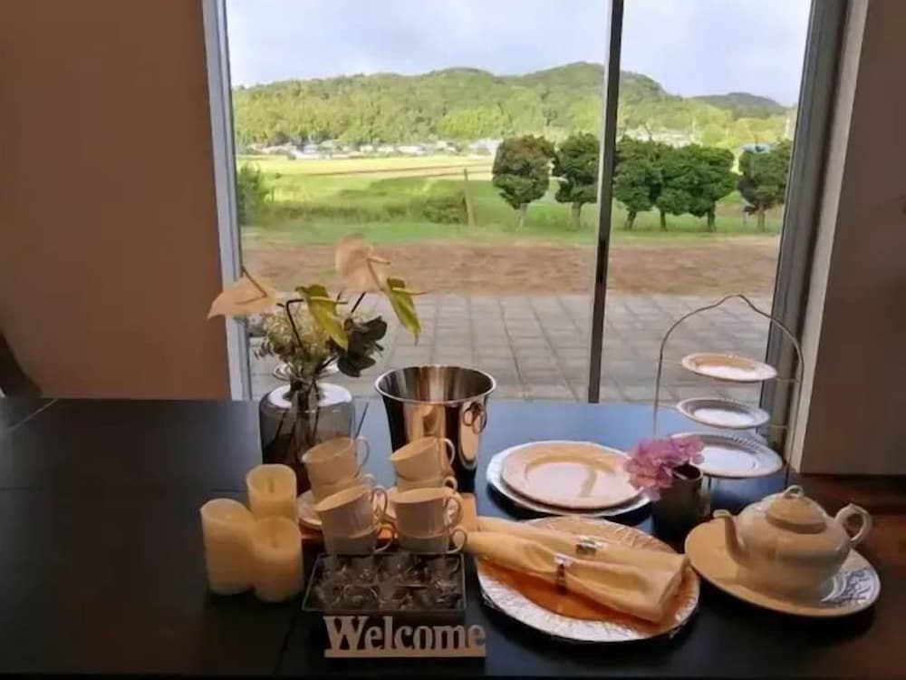 デザイン ハウス 客室内のダイニングエリア5 | Futtsu Detached house