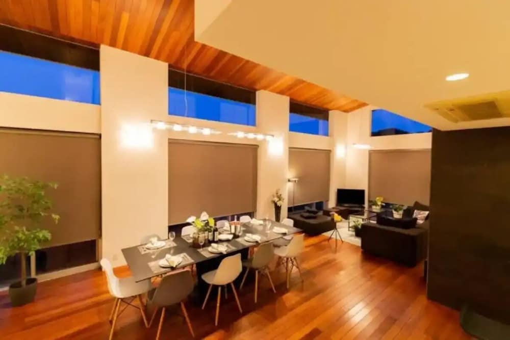 デザイン ハウス 客室内のダイニングエリア8 | Futtsu Detached house