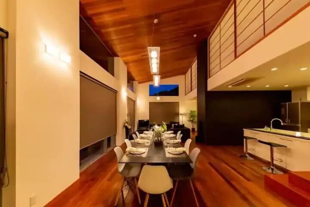 デザイン ハウス 客室内のダイニングエリア9 | Futtsu Detached house