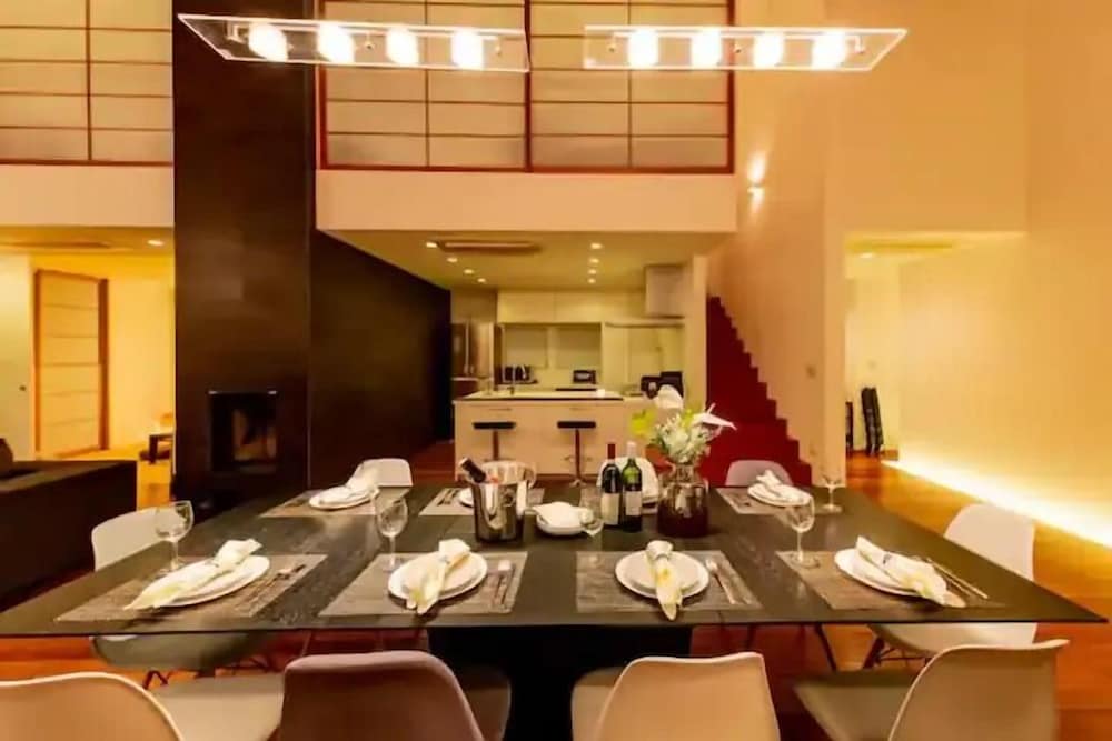 デザイン ハウス 客室内のダイニングエリア10 | Futtsu Detached house