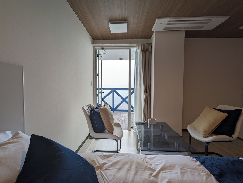 スタンダード ツインルーム ラナイ オーシャンビュー 客室2 | 瀬戸内リゾートホテル