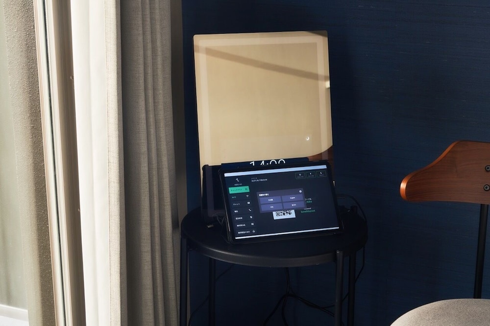 ツインルーム_禁煙（レンタカーなし） 客室の設備とサービス4 | B/C HOTEL 那覇 レンタカー付ホテル