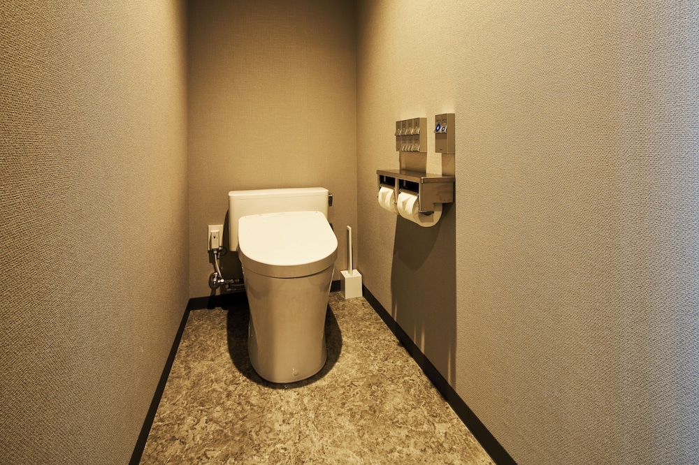 クイーンソファーベッド_禁煙(レンタカーなし) バスルーム0 | B/C HOTEL 那覇 レンタカー付ホテル