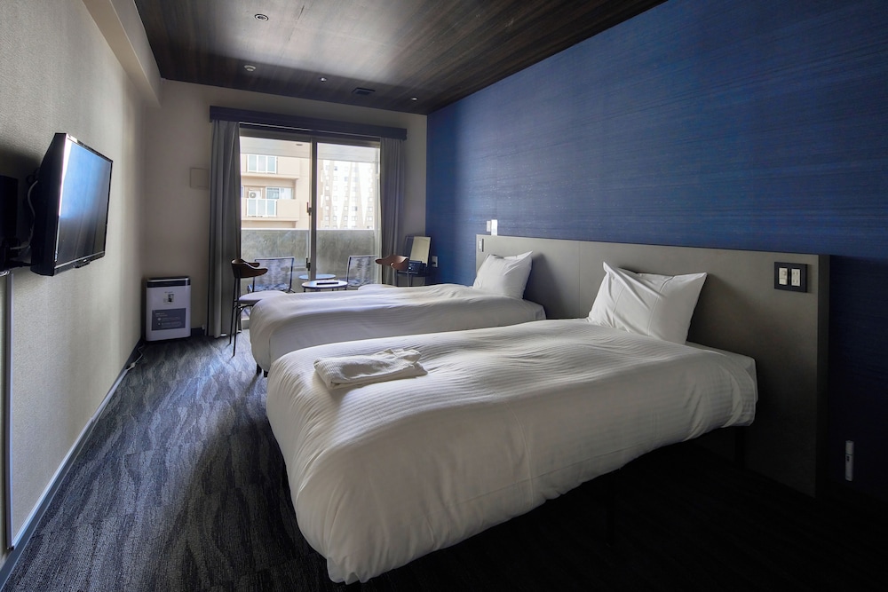 ツインルーム_禁煙（レンタカーなし） | B/C HOTEL 那覇 レンタカー付ホテル