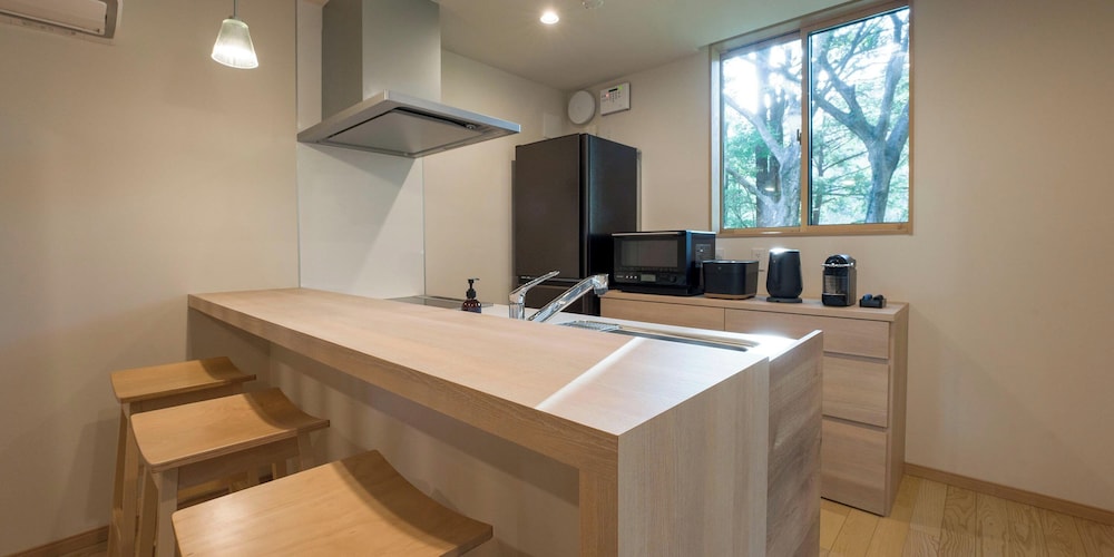 D-2 type, 天然温泉,サウナ, ７５インチ大型TV[ペット不可]（6名定員） 専用キッチン0 | Rakuten STAY VILLA 鬼怒川リバーサイド